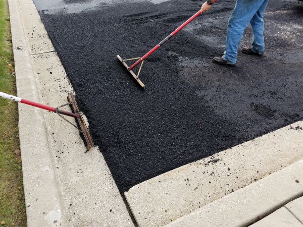 Asphalt Driveway Service in Menifee